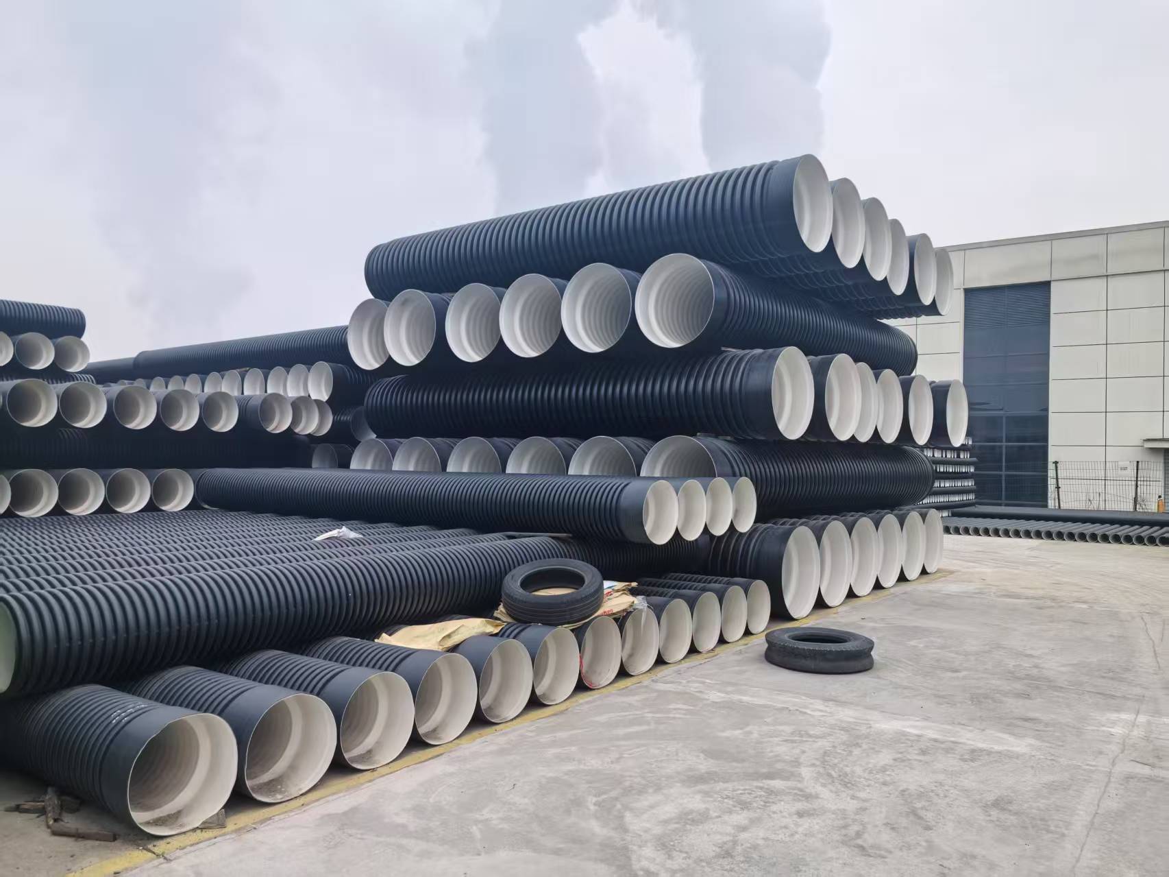 隧道排水管施工過(guò)程中需要注意哪些安全事項(xiàng) 隧道排水管施工過(guò)程中需要注意哪些安全事項(xiàng)